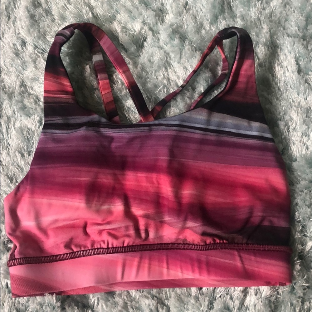 Lululemon sports bra